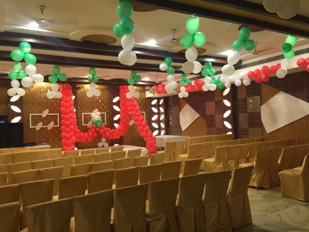 Oyo 2962 Hotel Sheel Gopal Vision Mathura Exterior photo