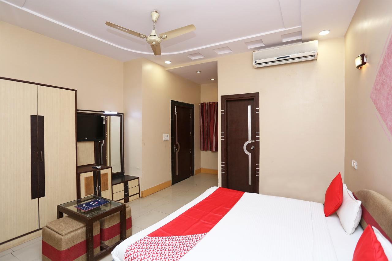Oyo 2962 Hotel Sheel Gopal Vision Mathura Exterior photo